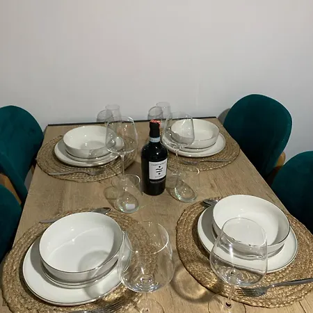 Seabreeze Shkembi I Kavajes,golem,ngjitur Me Grand Blue Fafa *