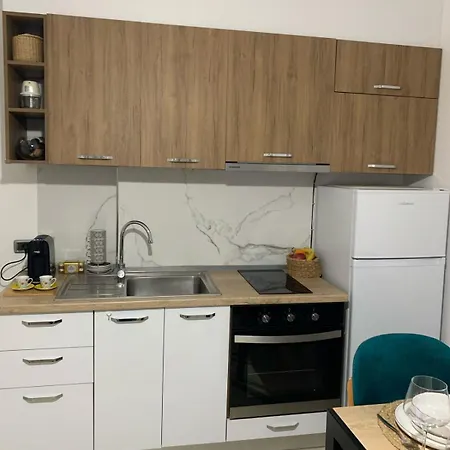 Seabreeze Shkembi I Kavajes,golem,ngjitur Me Grand Blue Fafa Apartmán *