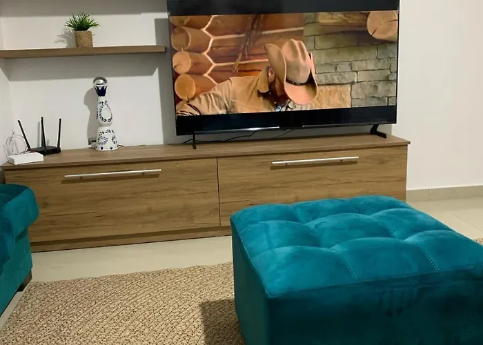 Seabreeze Shkembi I Kavajes,golem,ngjitur Me Grand Blue Fafa شقة